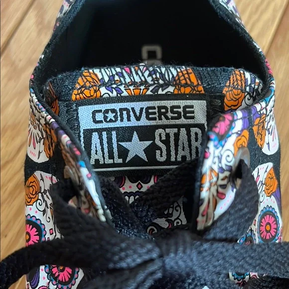 Converse Day of the Dead Sugar Skull Halloween Whimsigoth Goth Women's Size 9 - Picture 2 of 8